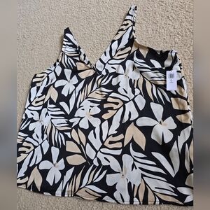 🌈NWT Size XL TALL O.N. Side Slits Tropical Floralcore Tank Top